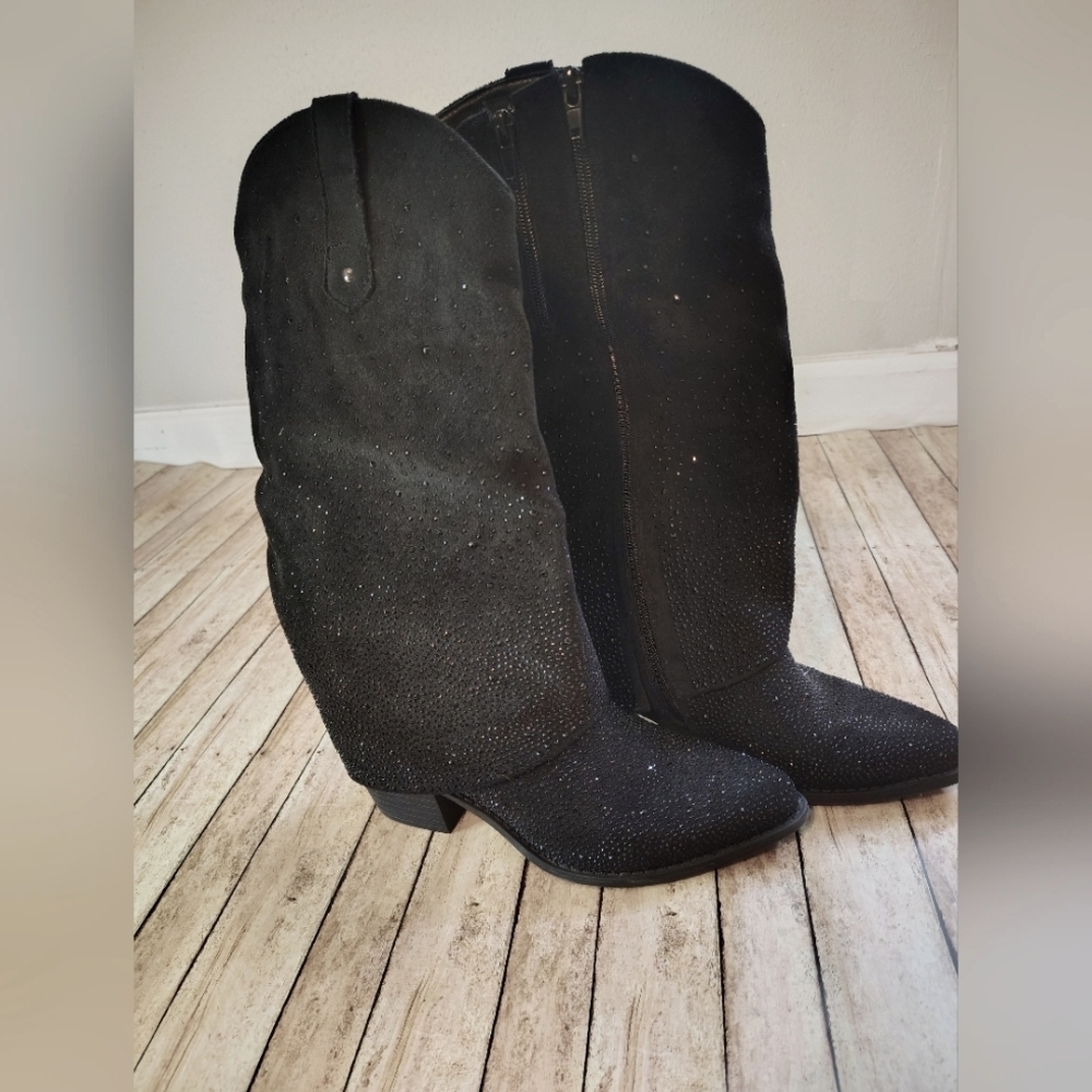 Elegant Black Women's Heeled Boots 7.5
